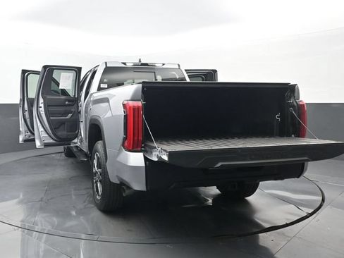 Used 2025 Toyota Tundra SR5 AWD/4WD image 34