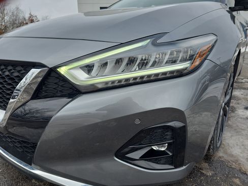 Used 2020 Nissan Maxima SR w/ Sport Mat Group image 10