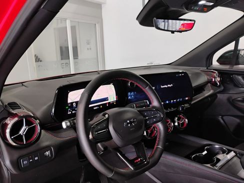 Used 2024 Chevrolet Blazer EV RS AWD/4WD image 3