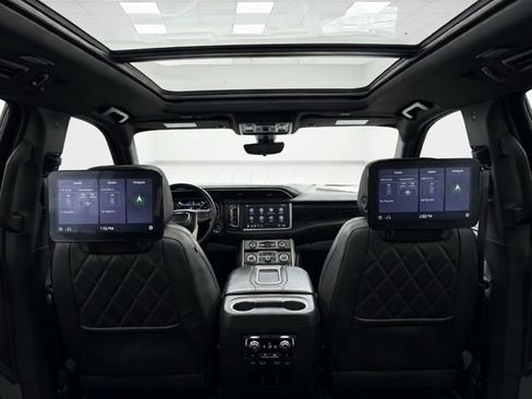 Used 2021 GMC Yukon XL Denali w/ Denali Premium Package image 19