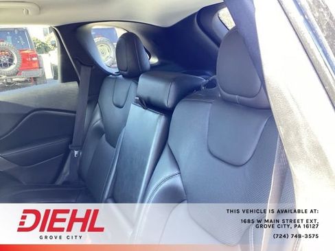 Used 2020 Jeep Cherokee Limited image 13