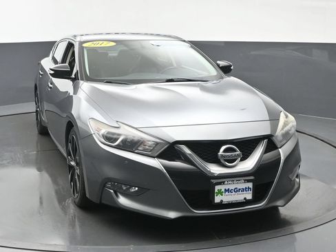 Used 2017 Nissan Maxima SR w/ Midnight Edition FWD image 5
