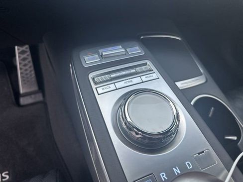 Used 2025 Genesis GV70 3.5T Sport w/ Sport Advanced Package image 33