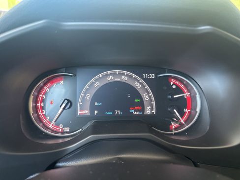 Used 2025 Toyota RAV4 LE AWD/4WD image 16
