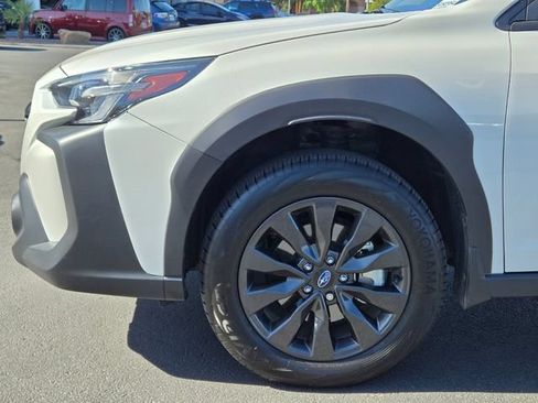 Used 2025 Subaru Outback Onyx Edition w/ Popular Package #2 AWD/4WD image 9