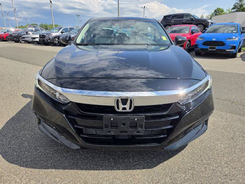 Used 2018 Honda Accord EX image 2