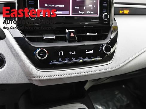 Used 2022 Toyota Corolla SE FWD image 20