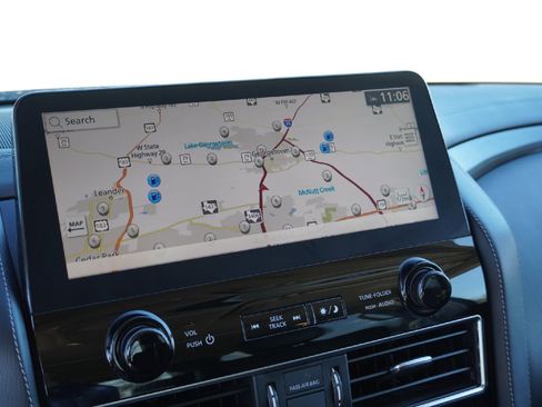 Certified 2024 INFINITI QX80 Luxe image 11