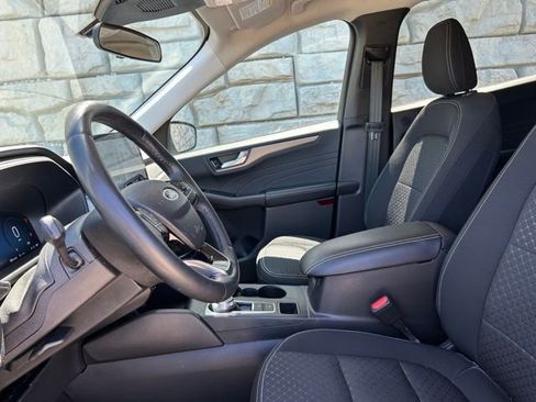 Used 2023 Ford Escape Active w/ Tech Pack #2 FWD image 8