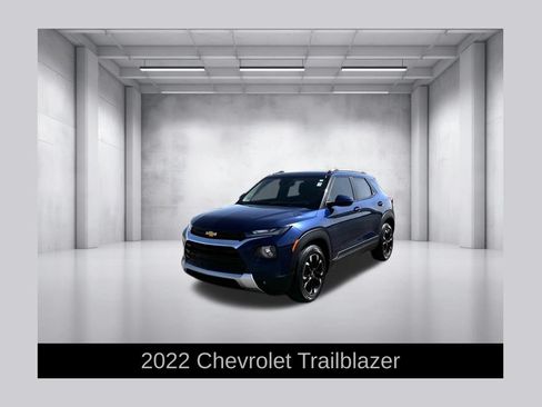 Used 2022 Chevrolet TrailBlazer LT w/ LPO, Blackout Package FWD image 1