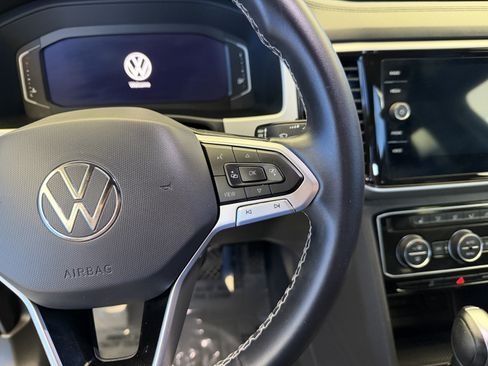 Certified 2023 Volkswagen Atlas Cross Sport SE FWD image 16