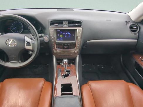 Used 2013 Lexus IS 250C w/ Luxury Pkg RWD image 10