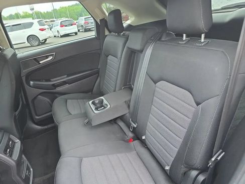 Used 2018 Ford Edge SE FWD image 35