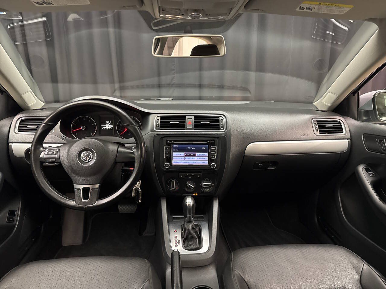 Used 2013 Volkswagen Jetta SE FWD image 21