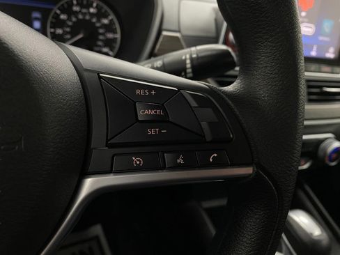 Certified 2025 Nissan Altima 2.5 SV FWD image 15