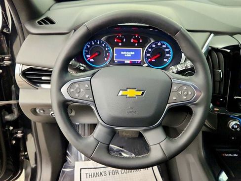 Used 2023 Chevrolet Traverse LT AWD/4WD image 12