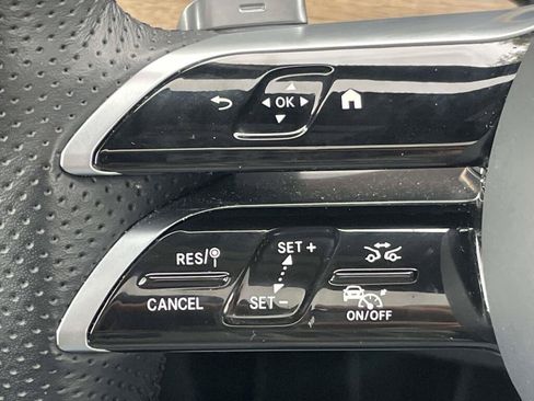 Certified 2025 Mercedes-Benz GLS 450 4MATIC image 36