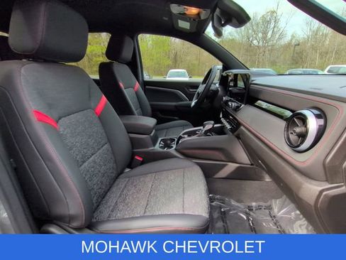 Used 2023 Chevrolet Colorado Z71 w/ Z71 Convenience Package 2 AWD/4WD image 28
