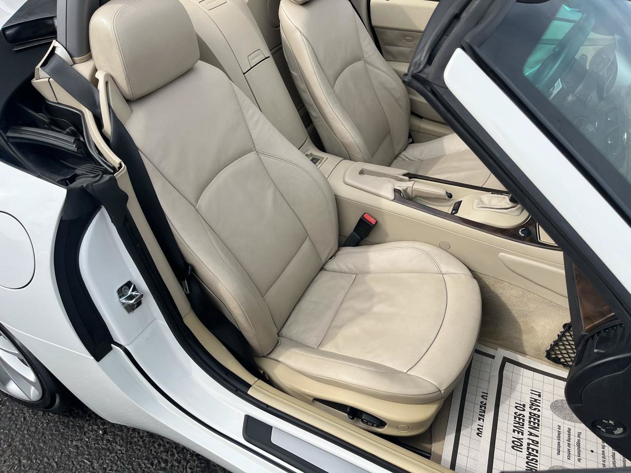 Used 2008 BMW Z4 3.0i RWD image 29