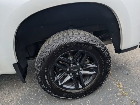 Used 2019 Chevrolet Silverado 1500 LT Trail Boss AWD/4WD image 5