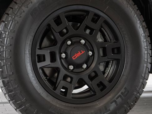 Used 2021 Toyota 4Runner SR5 Premium w/ Moonroof Package image 29