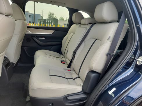 New 2024 MAZDA CX-90 3.3 Turbo w/ Preferred Plus image 4