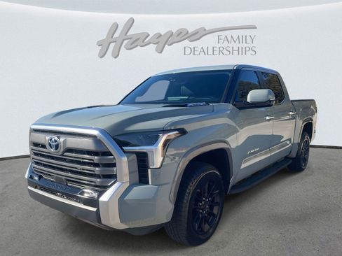 Used 2024 Toyota Tundra Limited image 30