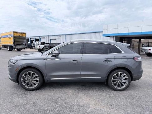 Used 2023 Lincoln Nautilus Reserve w/ Equipment Group 201A FWD image 2