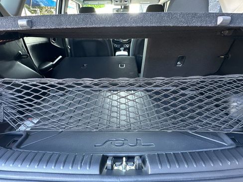 Used 2023 Kia Soul EX image 15