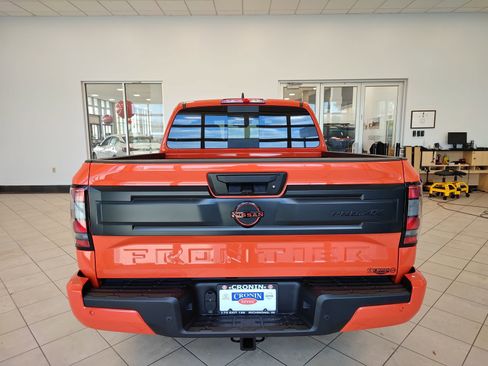 New 2026 Nissan Frontier PRO-4X w/ Pro-4x Convenience Package image 4