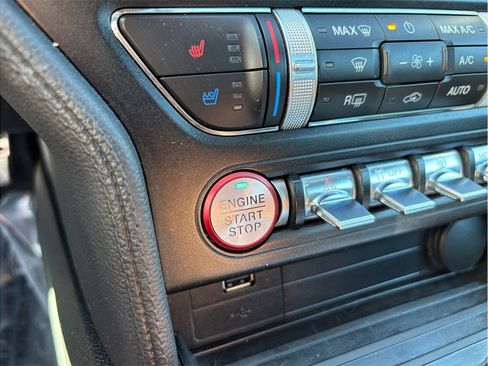 Used 2020 Ford Mustang Premium image 26