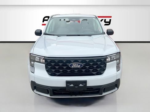 Used 2025 Ford Maverick XLT w/ Equipment Group 302A AWD/4WD image 2