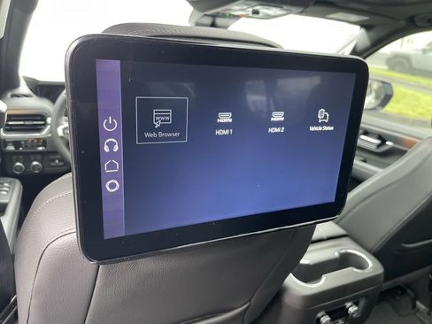 New 2026 GMC Yukon XL Denali w/ Denali Reserve Package image 36