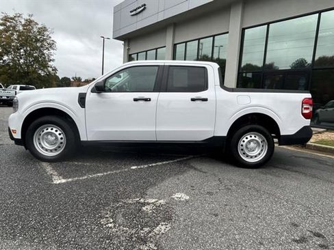 Used 2022 Ford Maverick XL image 5