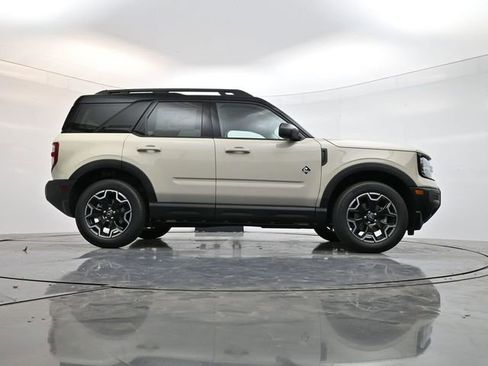 New 2025 Ford Bronco Sport Outer Banks AWD/4WD image 32