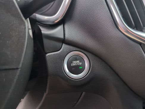 Used 2024 Chevrolet Equinox LT AWD/4WD image 33