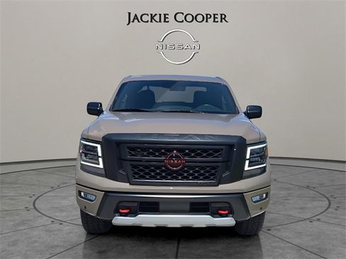 Used 2024 Nissan Titan PRO-4X w/ Pro-4x Utility Package image 8