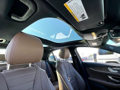 Used 2022 Mercedes-Benz E 350 Sedan image 12