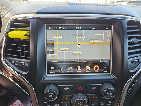 Used 2015 Jeep Grand Cherokee Overland w/ Advanced Technology Group AWD/4WD image 20