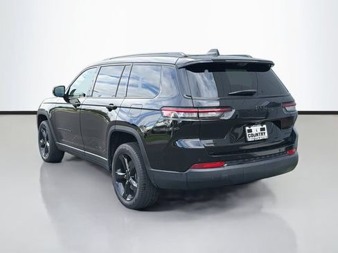 Used 2025 Jeep Grand Cherokee L Limited w/ Luxury Tech Group II AWD/4WD image 5