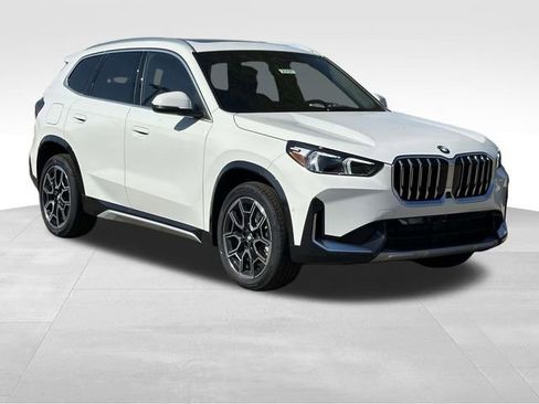 New 2026 BMW X1 xDrive28i w/ Technology Package AWD/4WD image 1