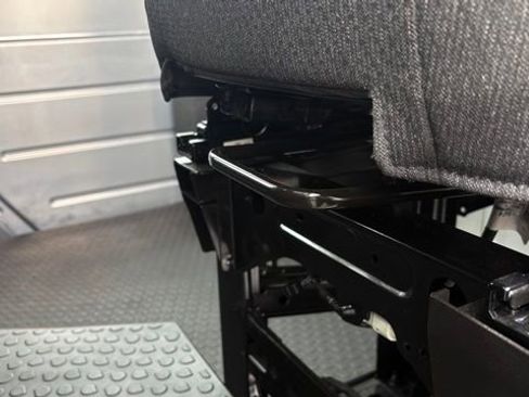 Used 2025 Chevrolet Brightdrop 400 w/ Battery Pack, Max Range image 15