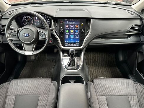 Used 2025 Subaru Outback Premium image 18