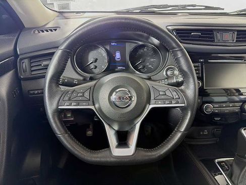 Certified 2018 Nissan Rogue SL image 9