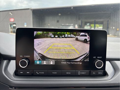 Used 2025 Honda Accord LX image 25