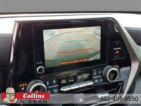 Used 2023 Toyota Highlander XLE image 27