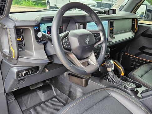 Used 2024 Ford Bronco Badlands AWD/4WD image 10