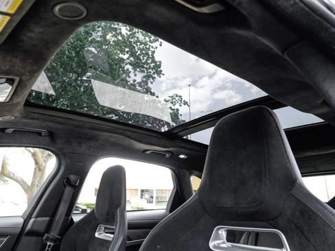 Used 2025 Jaguar F-PACE SVR AWD/4WD image 4