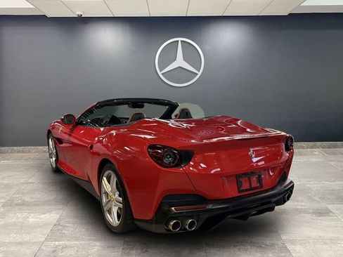 Used 2019 Ferrari Portofino RWD image 4