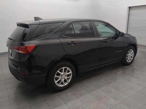 Used 2022 Chevrolet Equinox LS w/ LS Convenience Package image 10